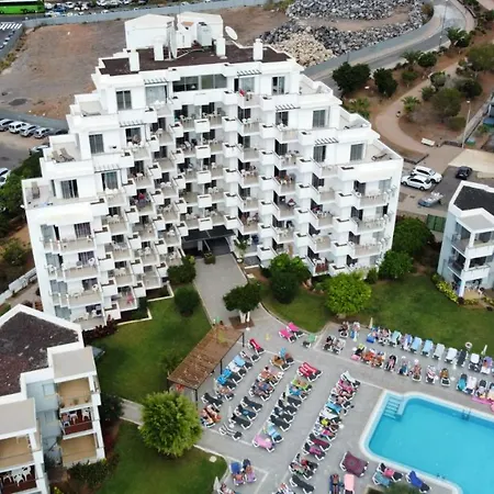 Bonito Estudio Con Wifi Y Piscina Comuna En La Costa Sur De Tenerife *